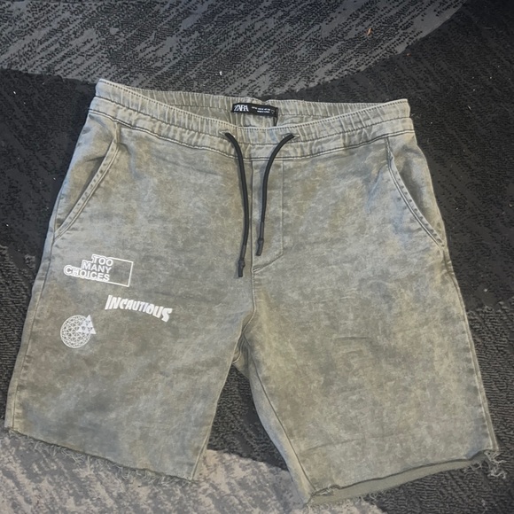 Zara Other - New Zara men shorts